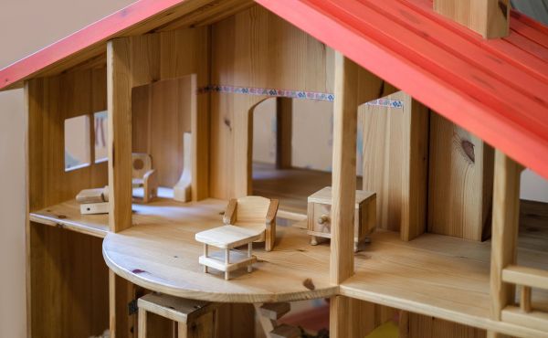 Doll House Assembly in Westerville